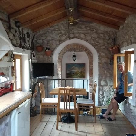 Il Rustico Di Peri Villa Exterior foto